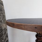 Round table, turned oak leg