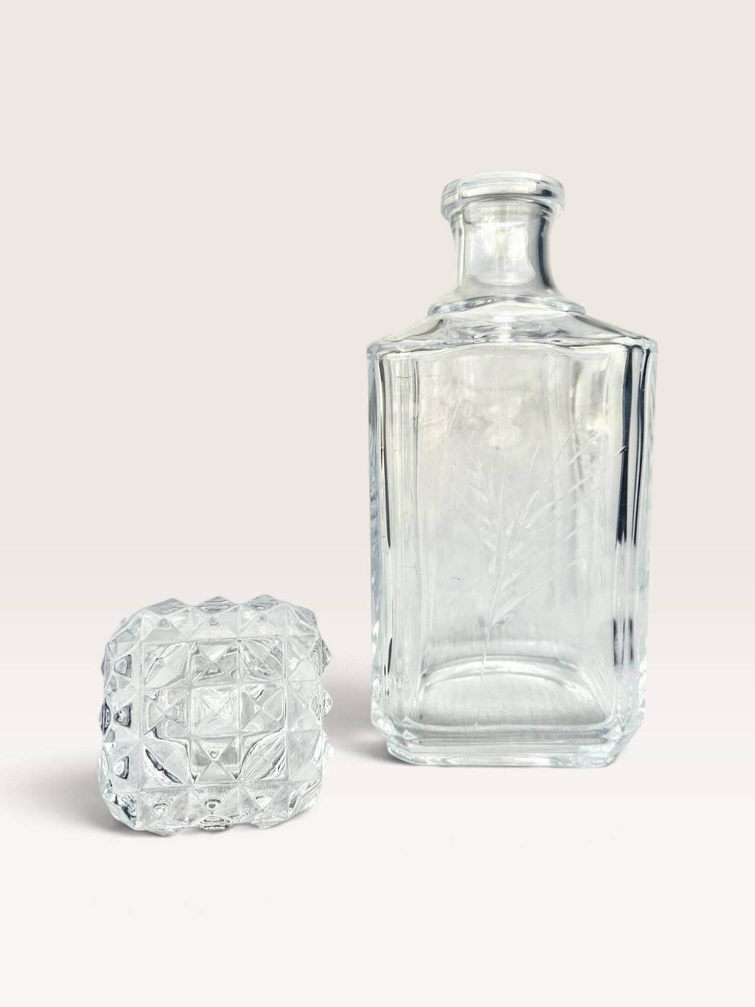Cut crystal whisky carafe with wheat decoration