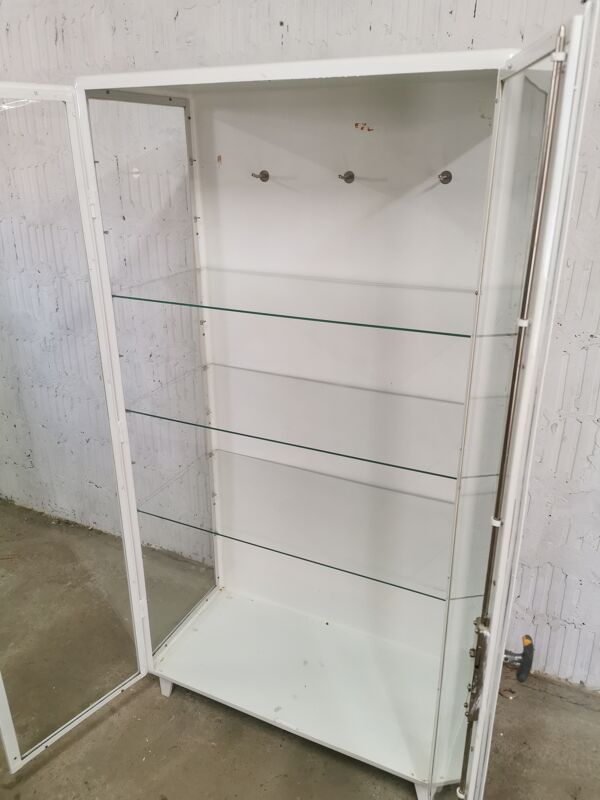 Cabinet industriel médical