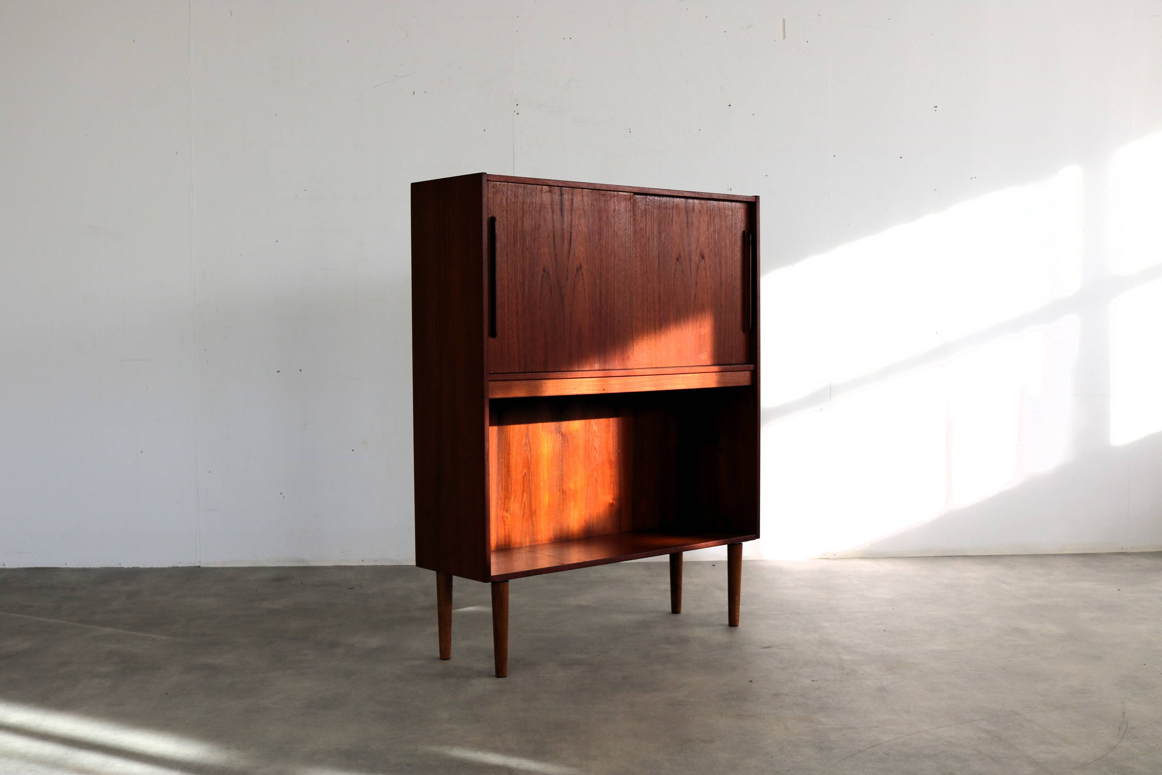 vintage cabinet | cupboard | teak | 60s | Danish