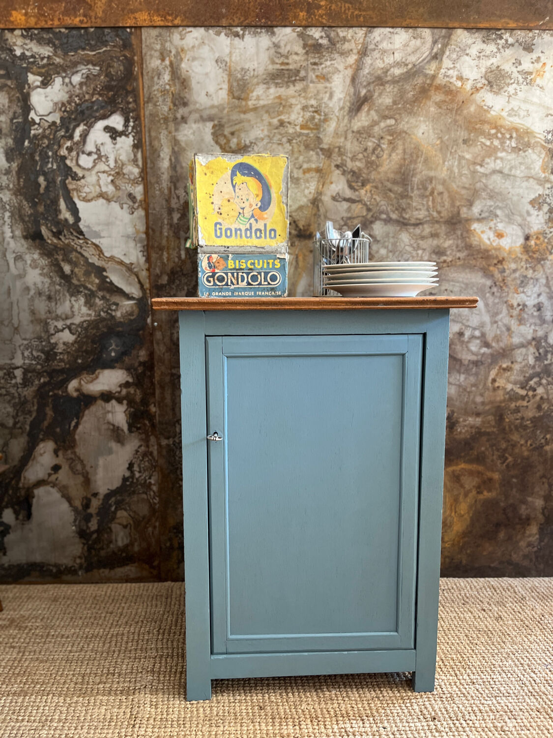 Buffet ancien bleu zingueur