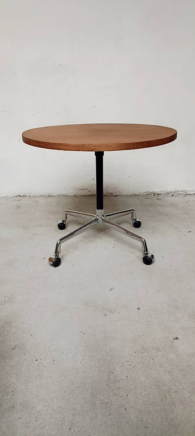 Hermann Miller table