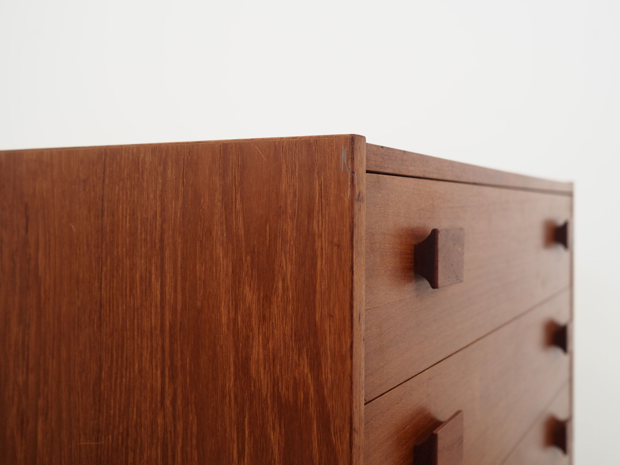 Commode en teck, design danois, années 70, production: Danemark