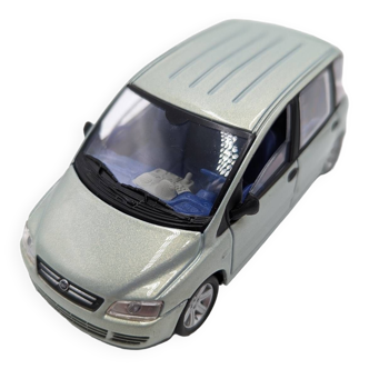 Fiat Multipla 2004 1/43rd