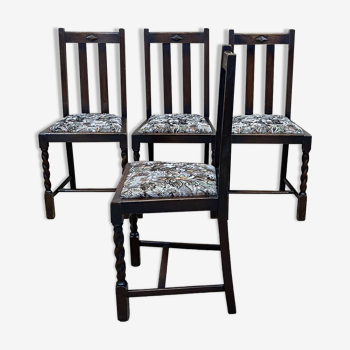 Suite of 4 English chairs early twentieth in oak.