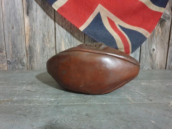 Ballon de rugby vintage