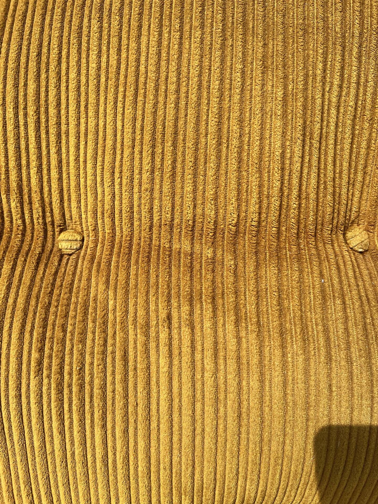 Velvet 3-seater sofa bed