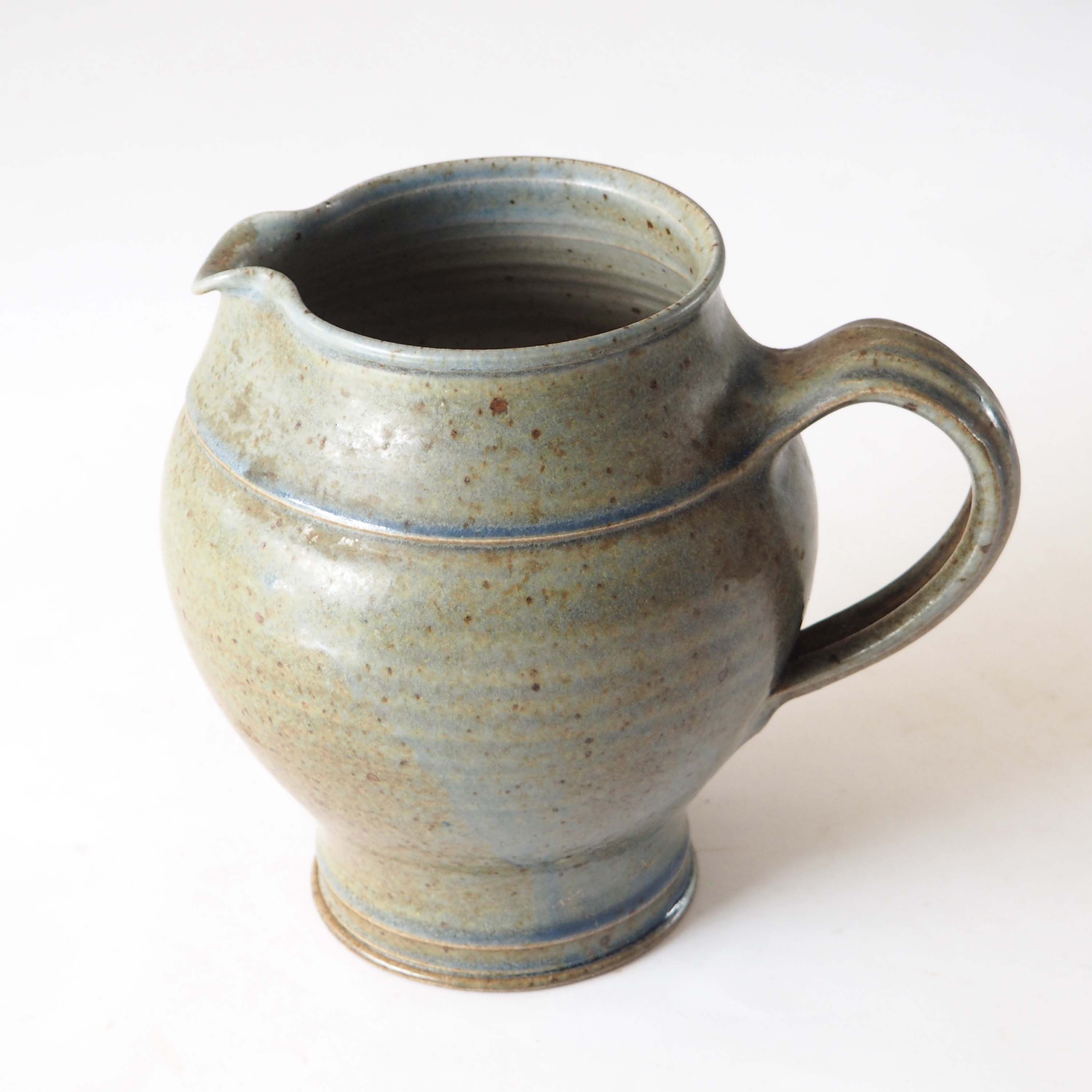 Pitcher enn bluish sandstone