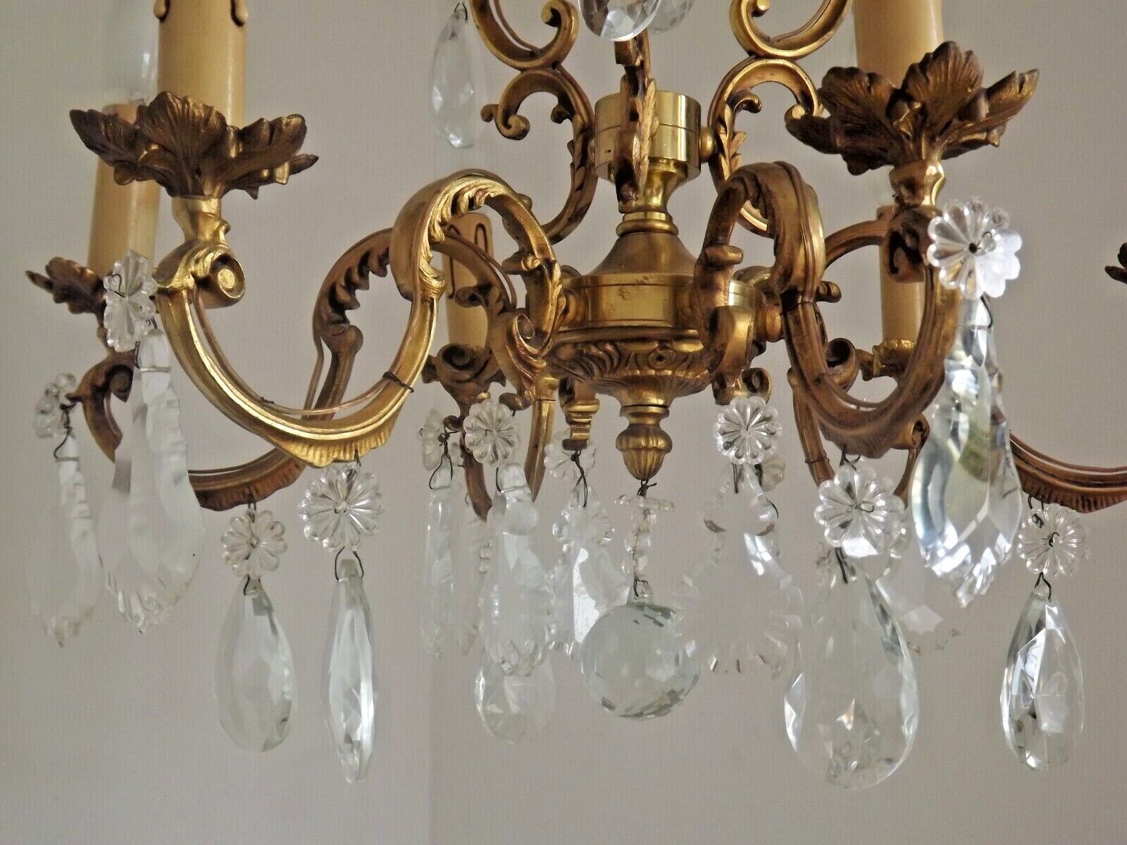 Lovely Quality Brass 6 Light Scrolled Acanthus Leaf Crystal Cage Chandelier 3626