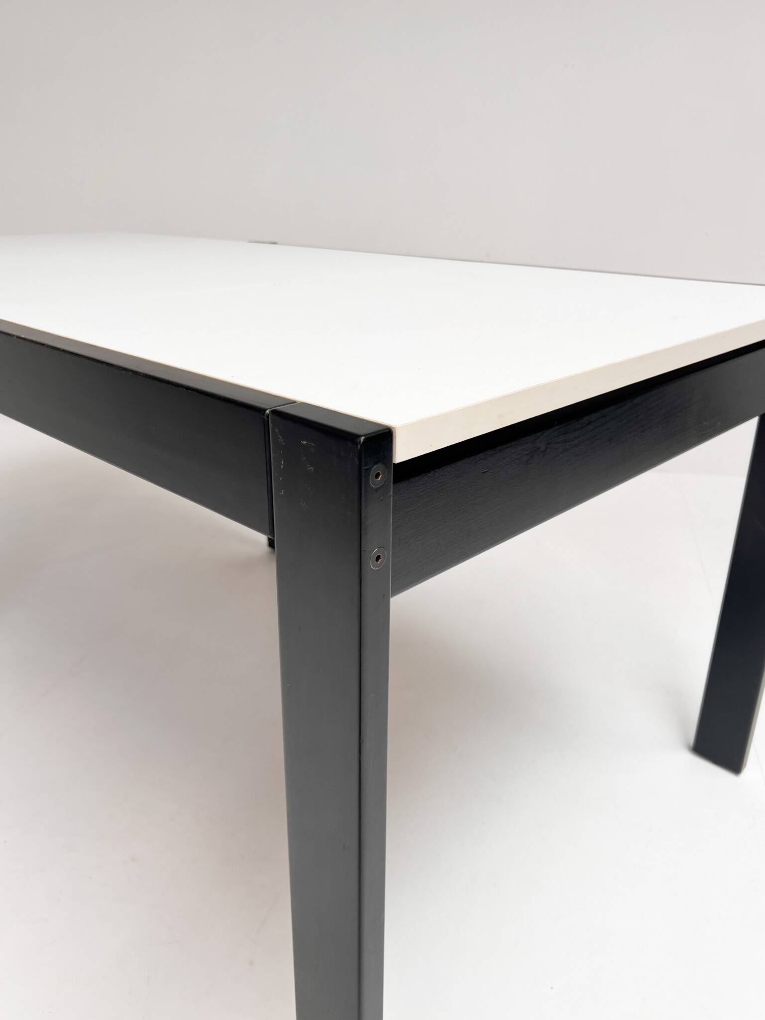 Table à manger extensible par Pastoe, années 1960