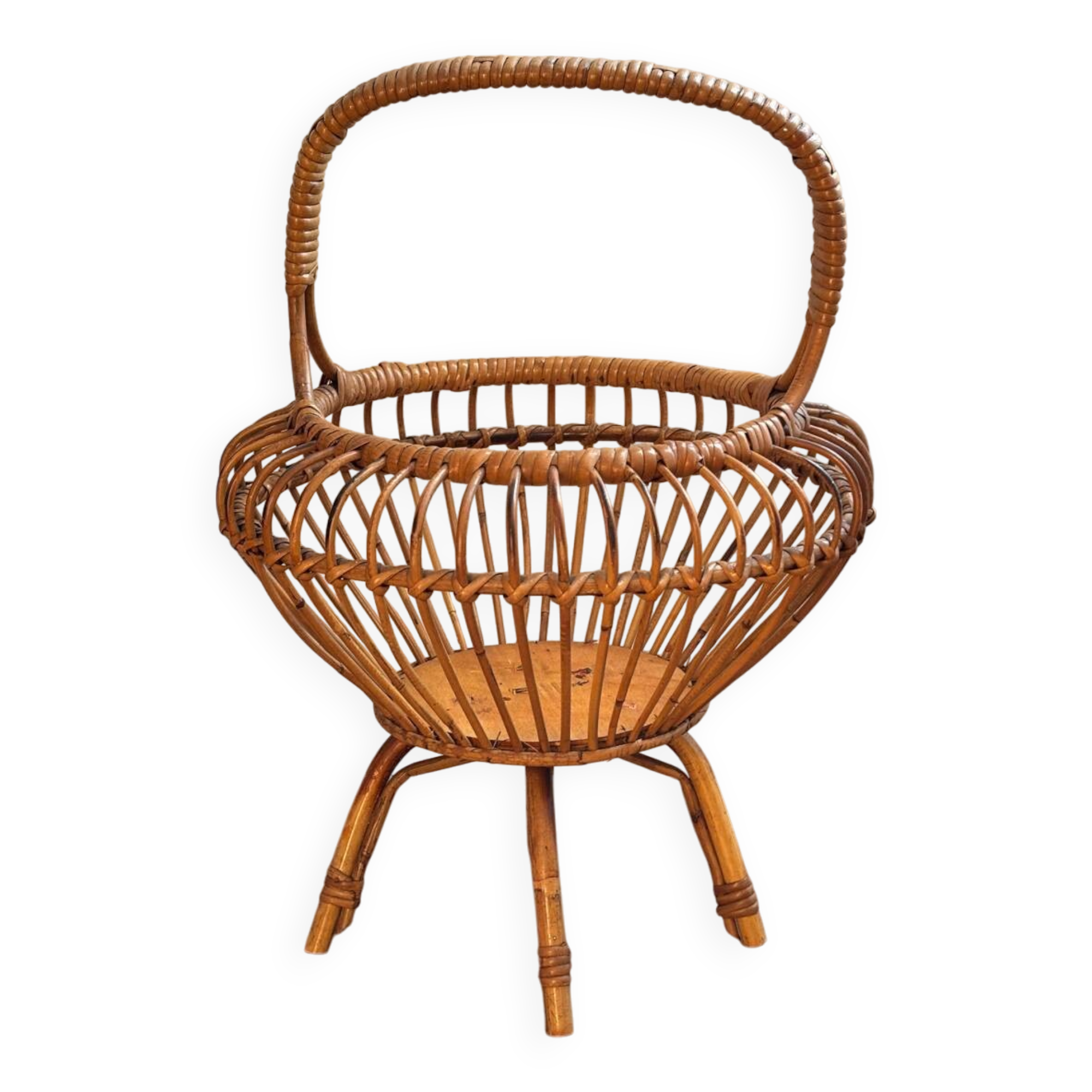 Rattan plant stand