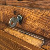 Shuttered storage column