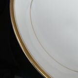 Plat en porcelaine blanche