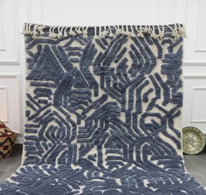 Handwoven Moroccan rug 2.5x1.5 m