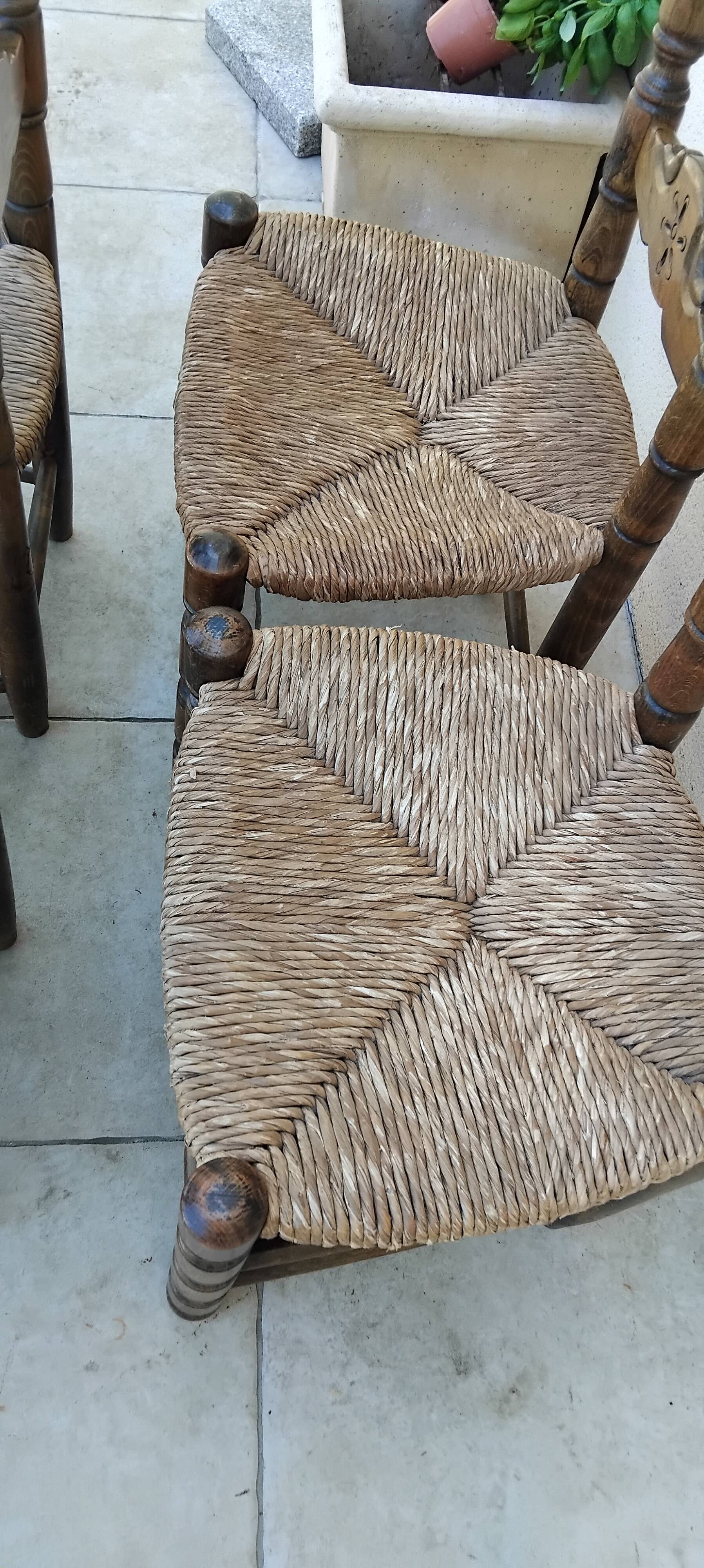 4 antique Provençal wooden chairs