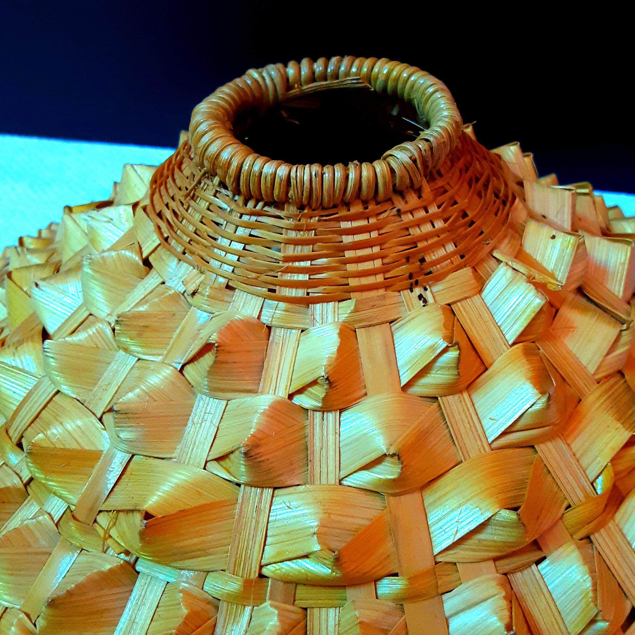 Suspension pagoda in banana leaves