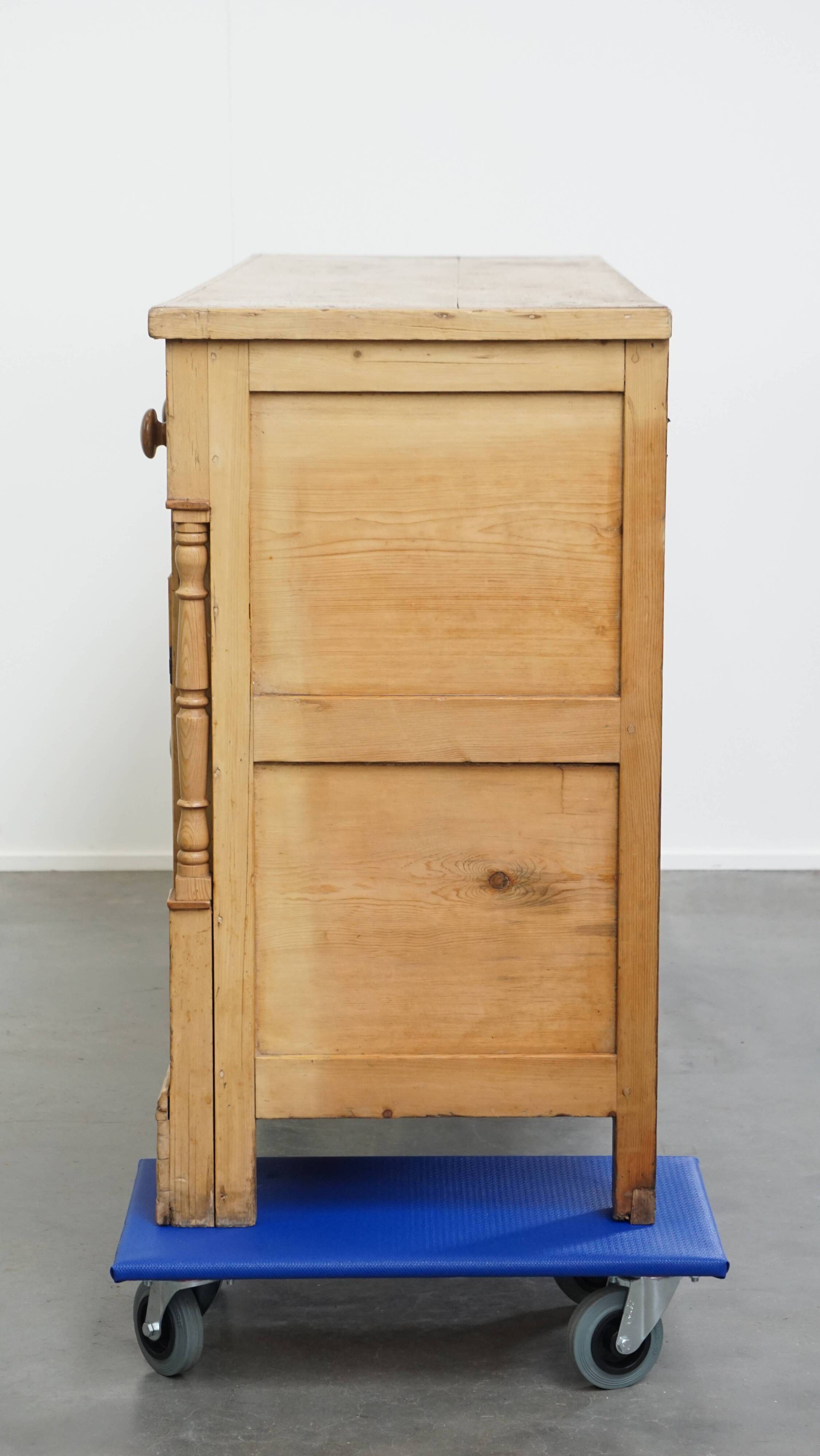 Antique English Sideboard/ Counter from the Early 19th Century in Pine Wood