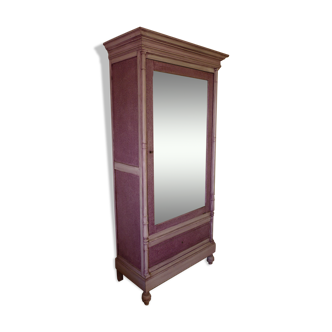 Large wardrobe with mirrored door