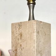 Pied de lampe en travertin par Philippe Barbier, 1970