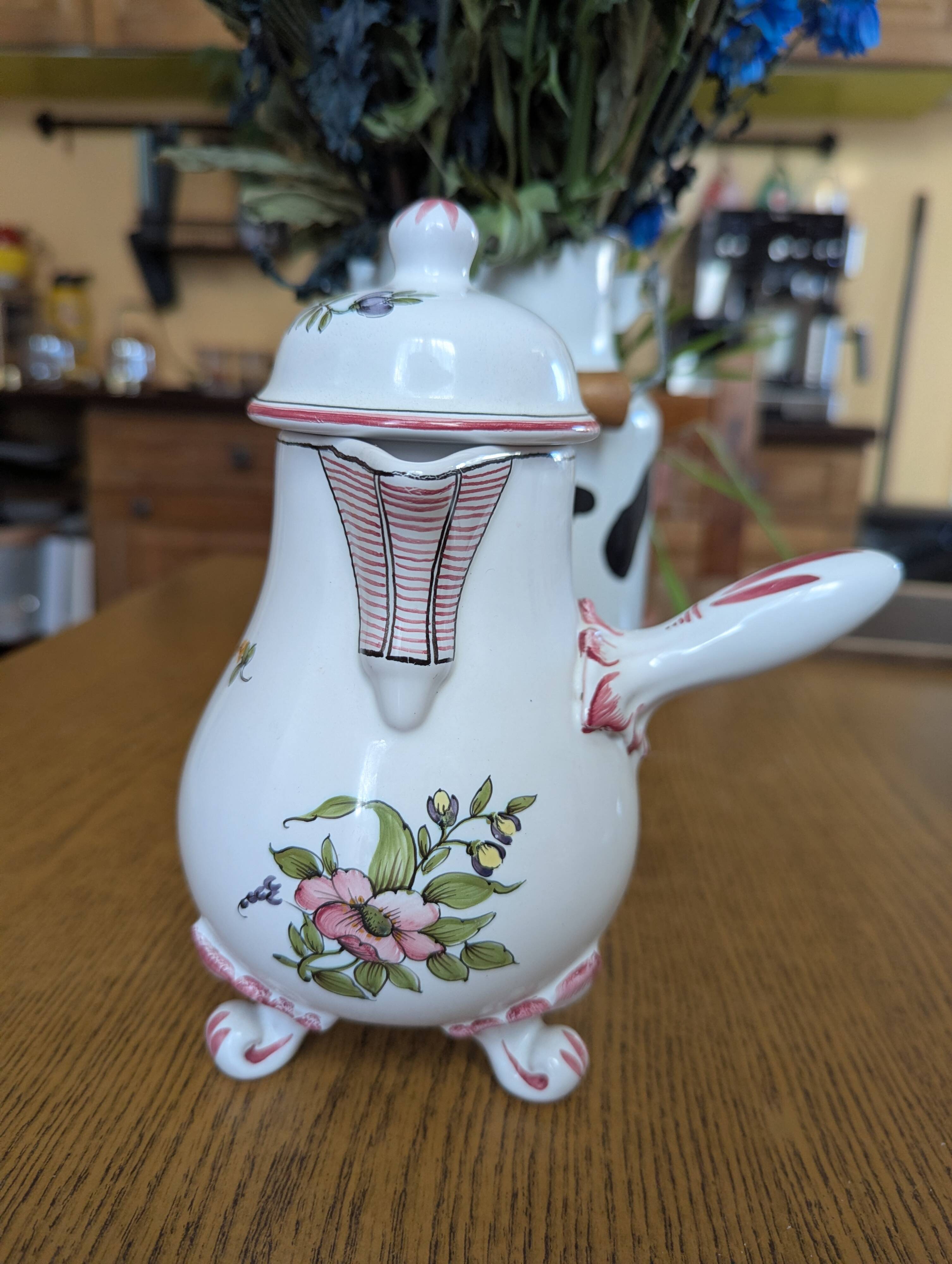 Tripod chocolate pot in Moustiers faience signed Lallier.
