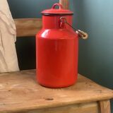 Pot à lait émaillé