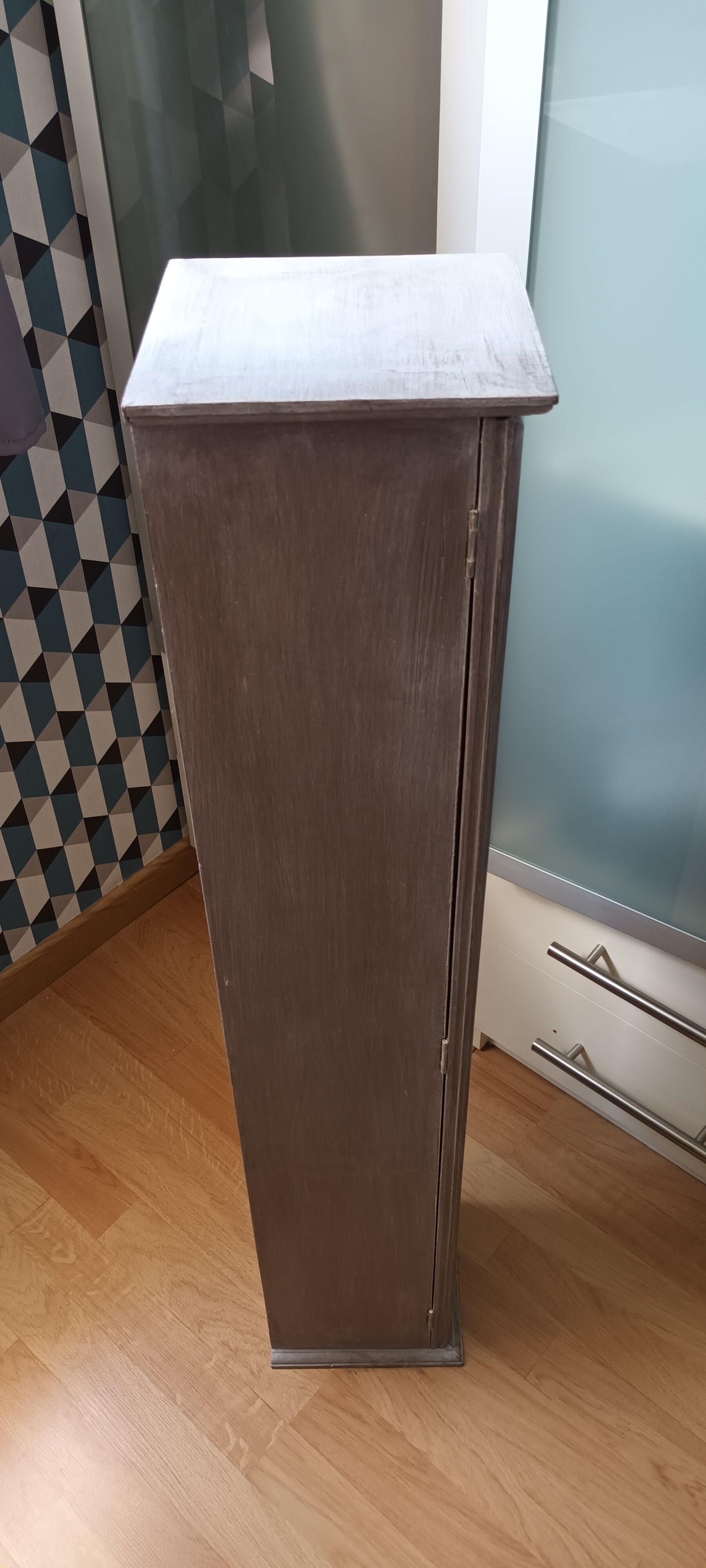 Storage Column CD, DVD, books