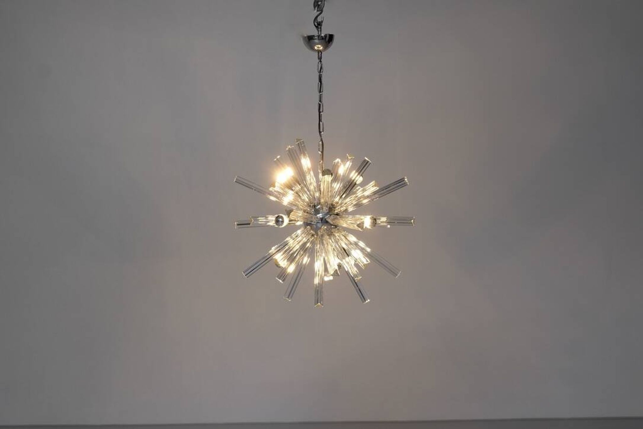 Murano glass Sputnik pendant light, Italy.