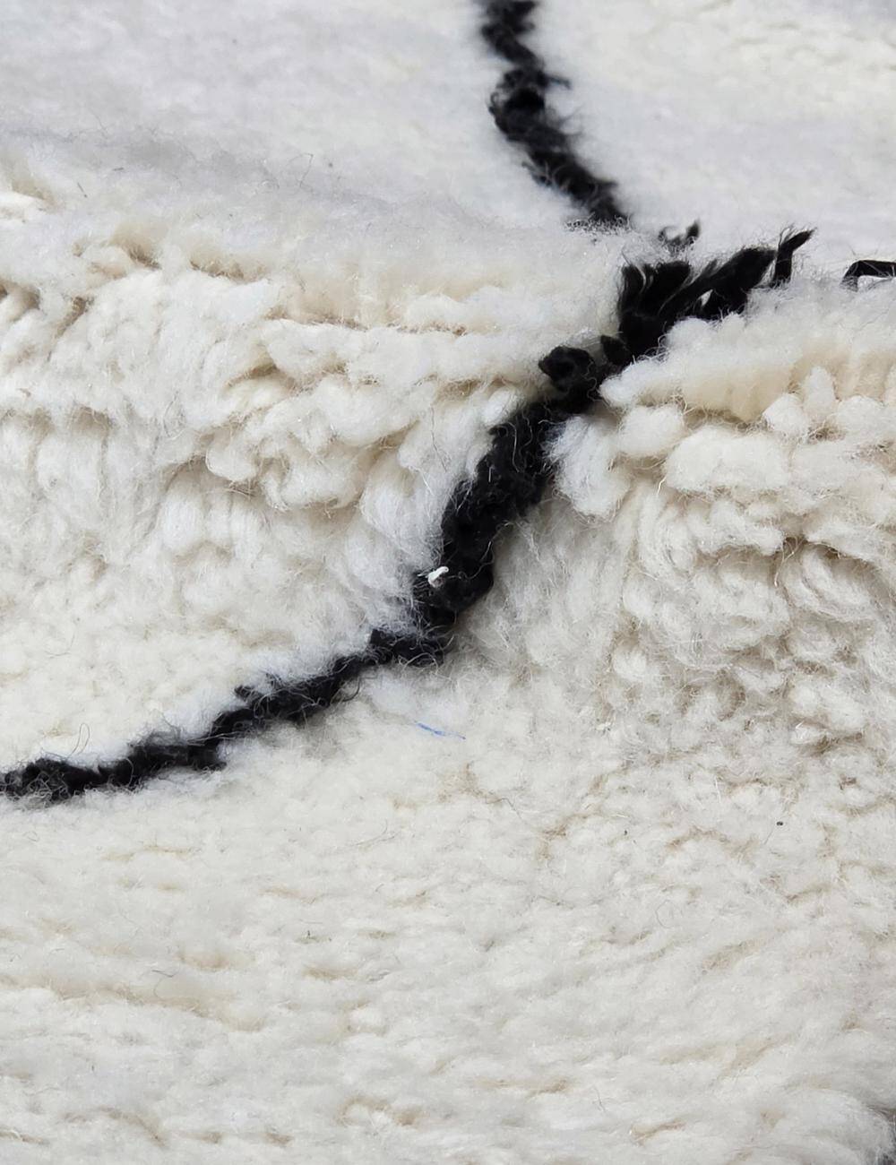Beni Ouarain rug - 415 x 305 cm