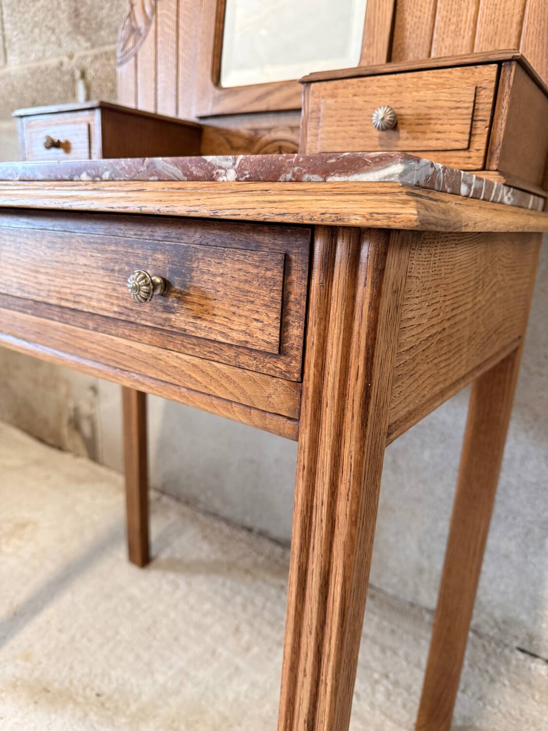 Antique carved oak hairdresser – art deco style