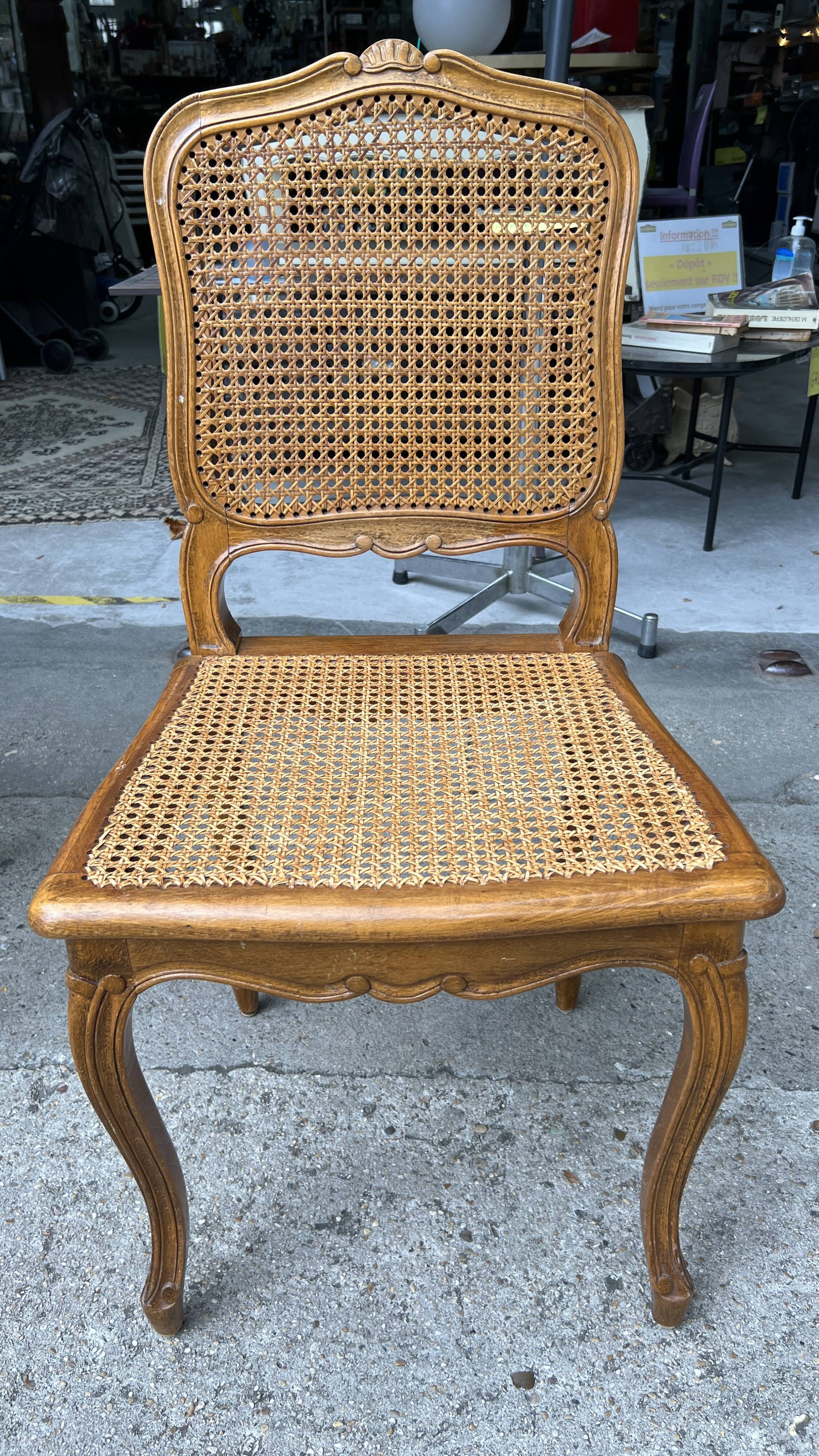 Set of 6 antique chairs in wood and cannage