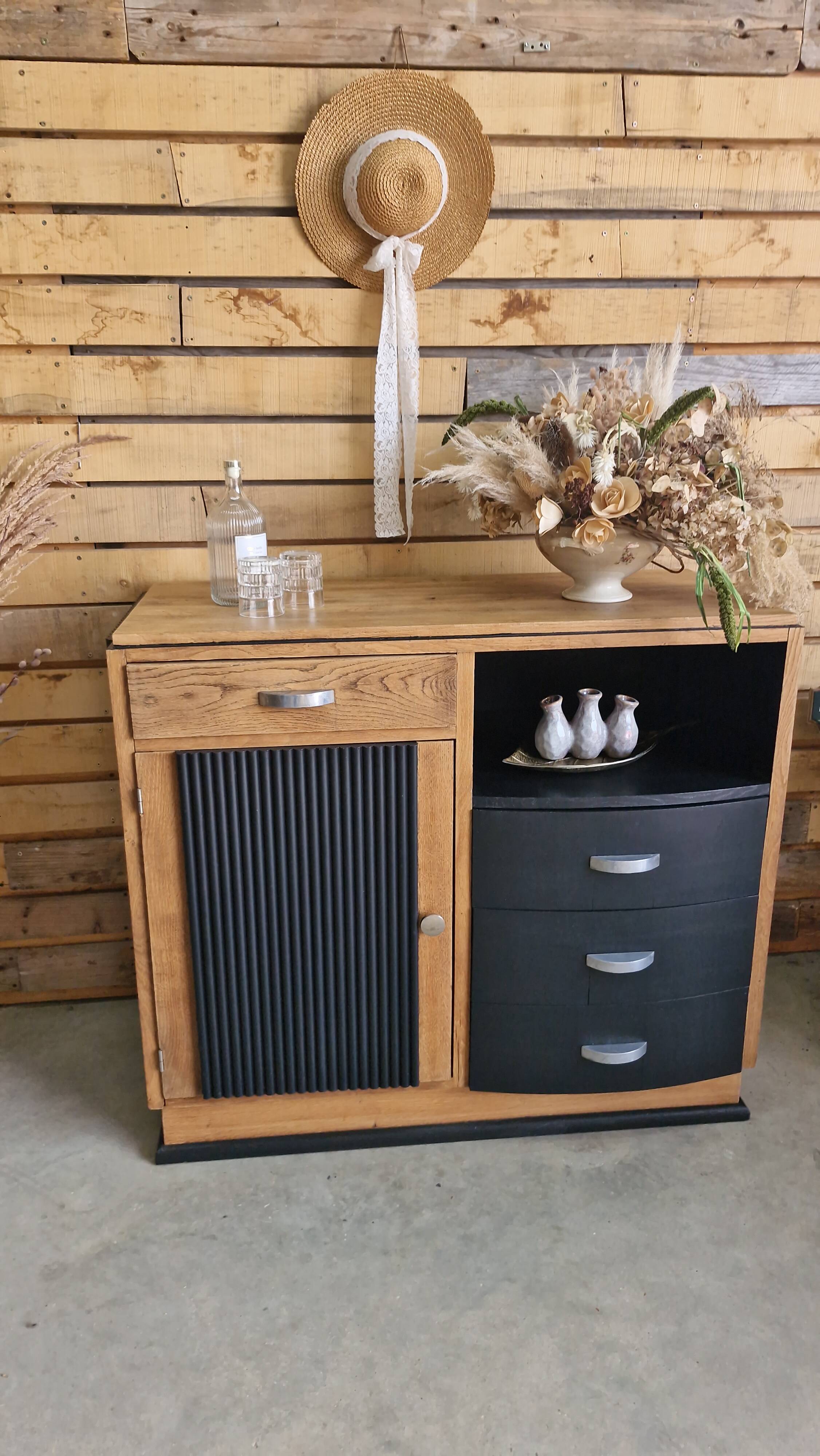 Contemporary buffet