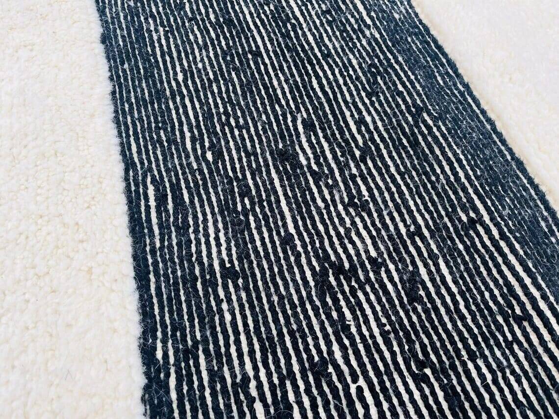 Berber rug in natural wool