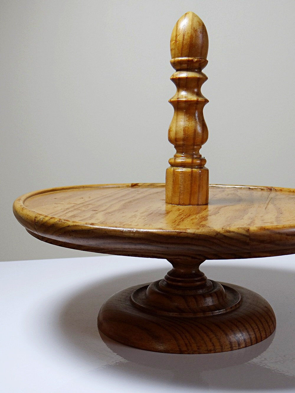 Large wooden pine cheese display stand, handcrafted, vintage 70s-80s.