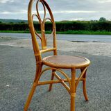 Table and chairs set