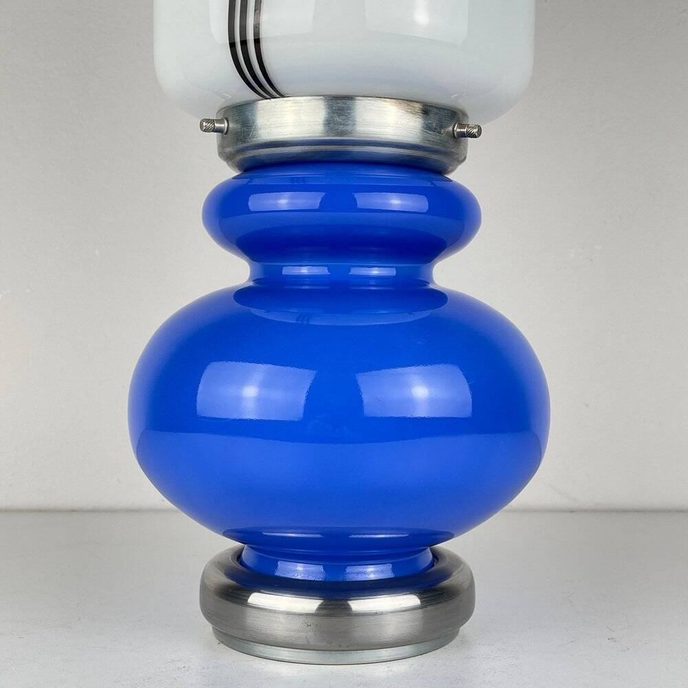 Mid-century modern Italian table lamp, Italy, 1980s.