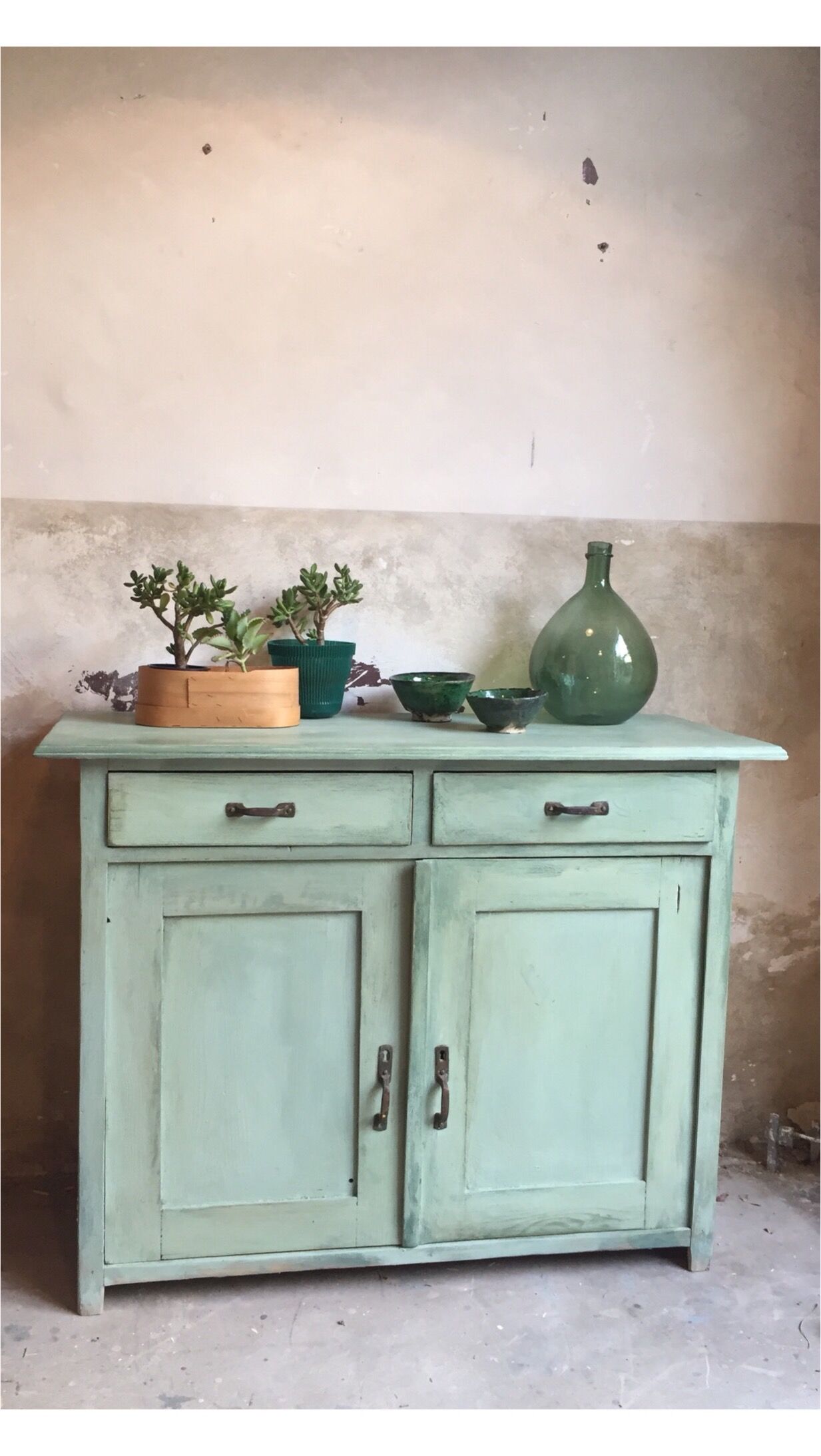 Buffet former green patina