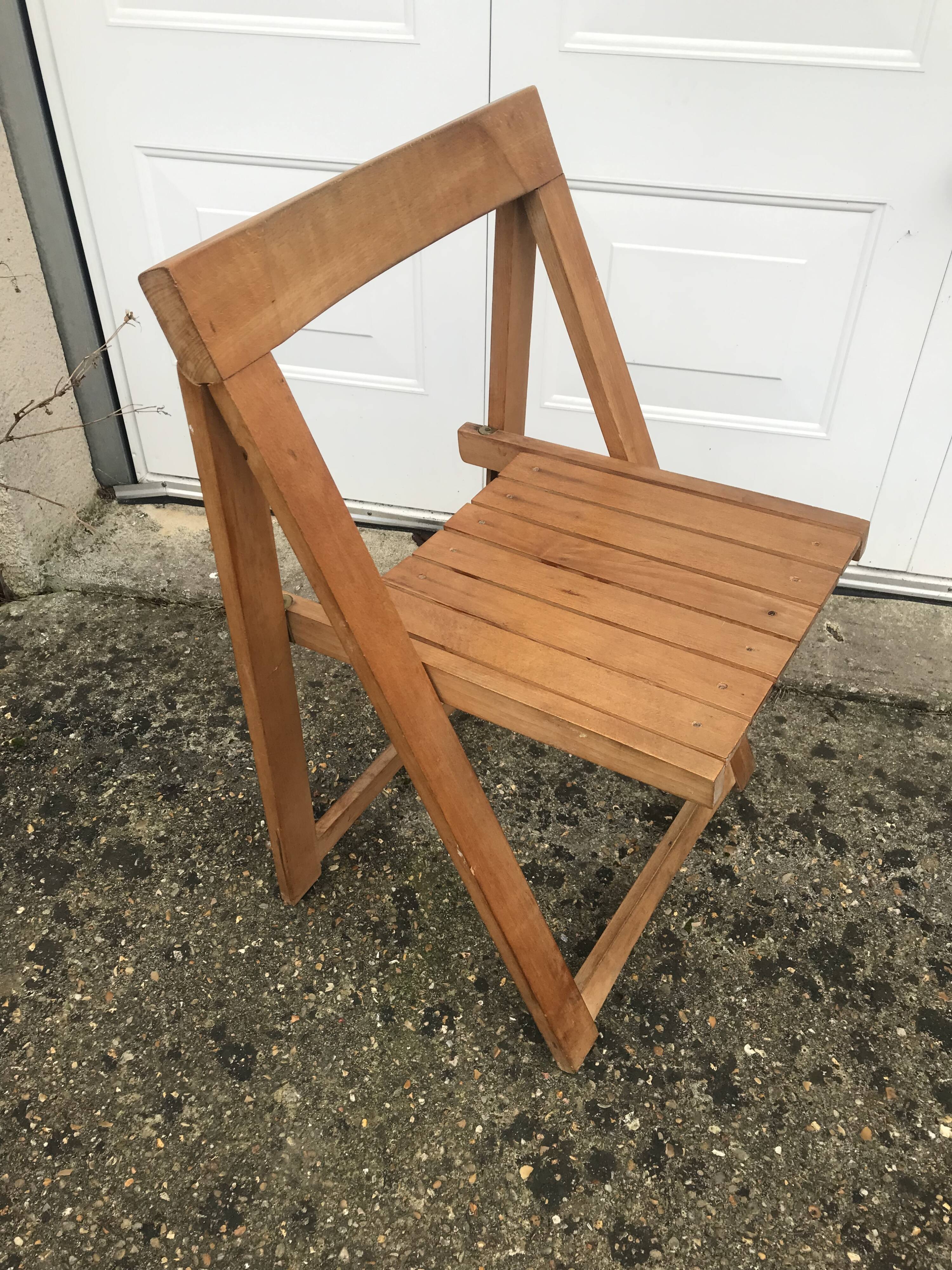 Folding chair