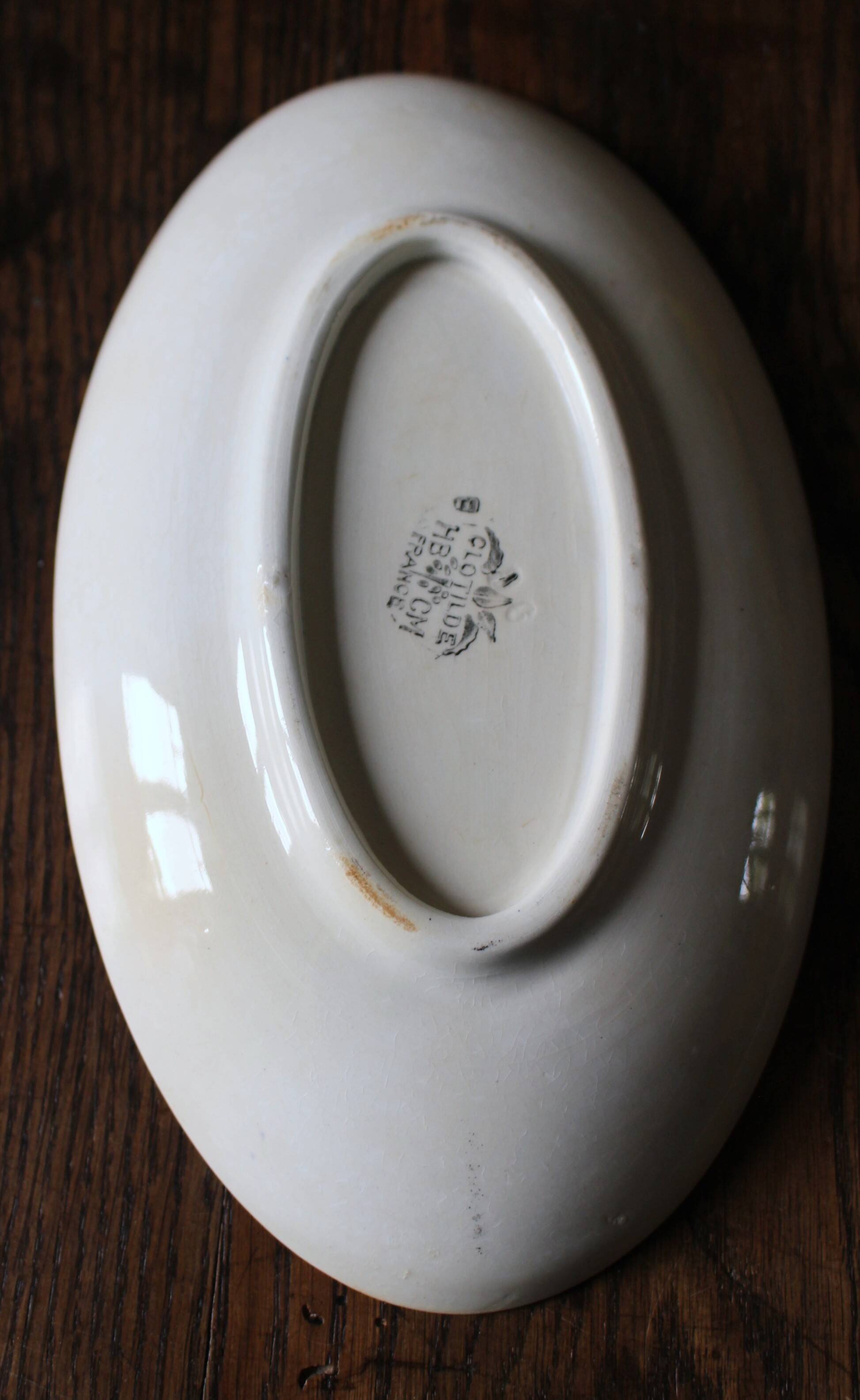 Red and blue Art Deco plate Clotilde HBCM