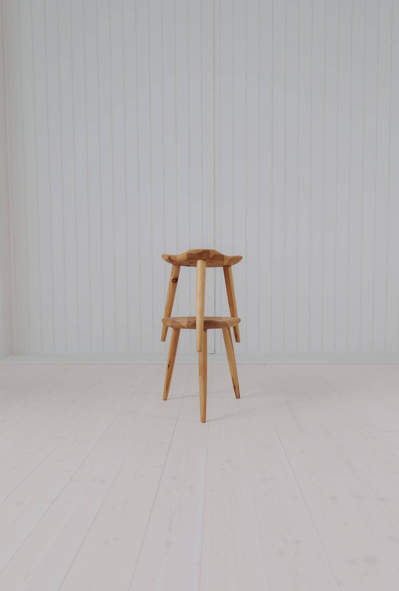 Pair of sculptural mid-century stools in pine by Norsk Husflid 1960s Norway