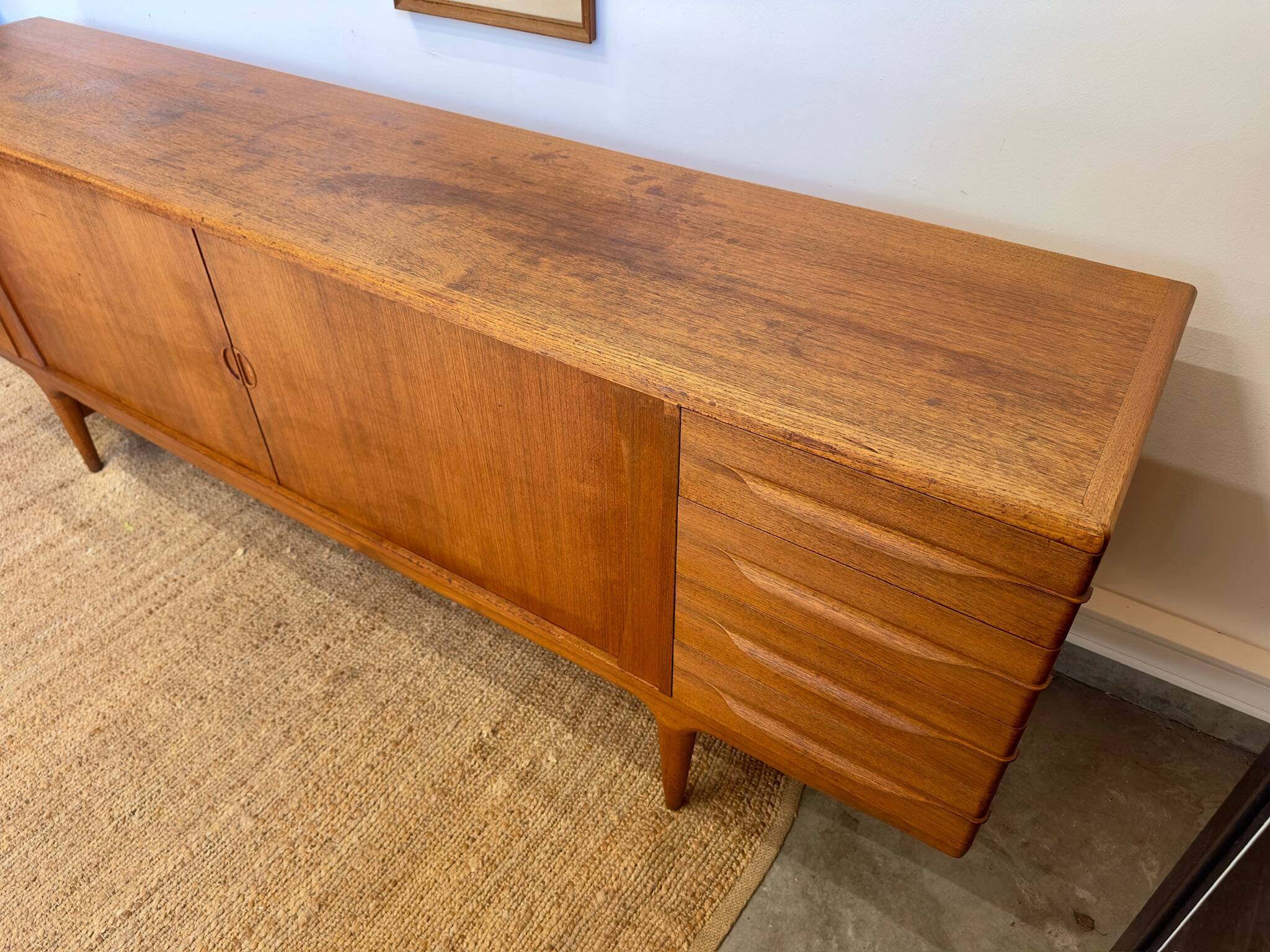 Enfilade danoise U15 par Johannes Andersen pour Samcom (années 1960)