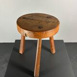 Tabouret de ferme rustique français massif de style brutaliste des années 1950