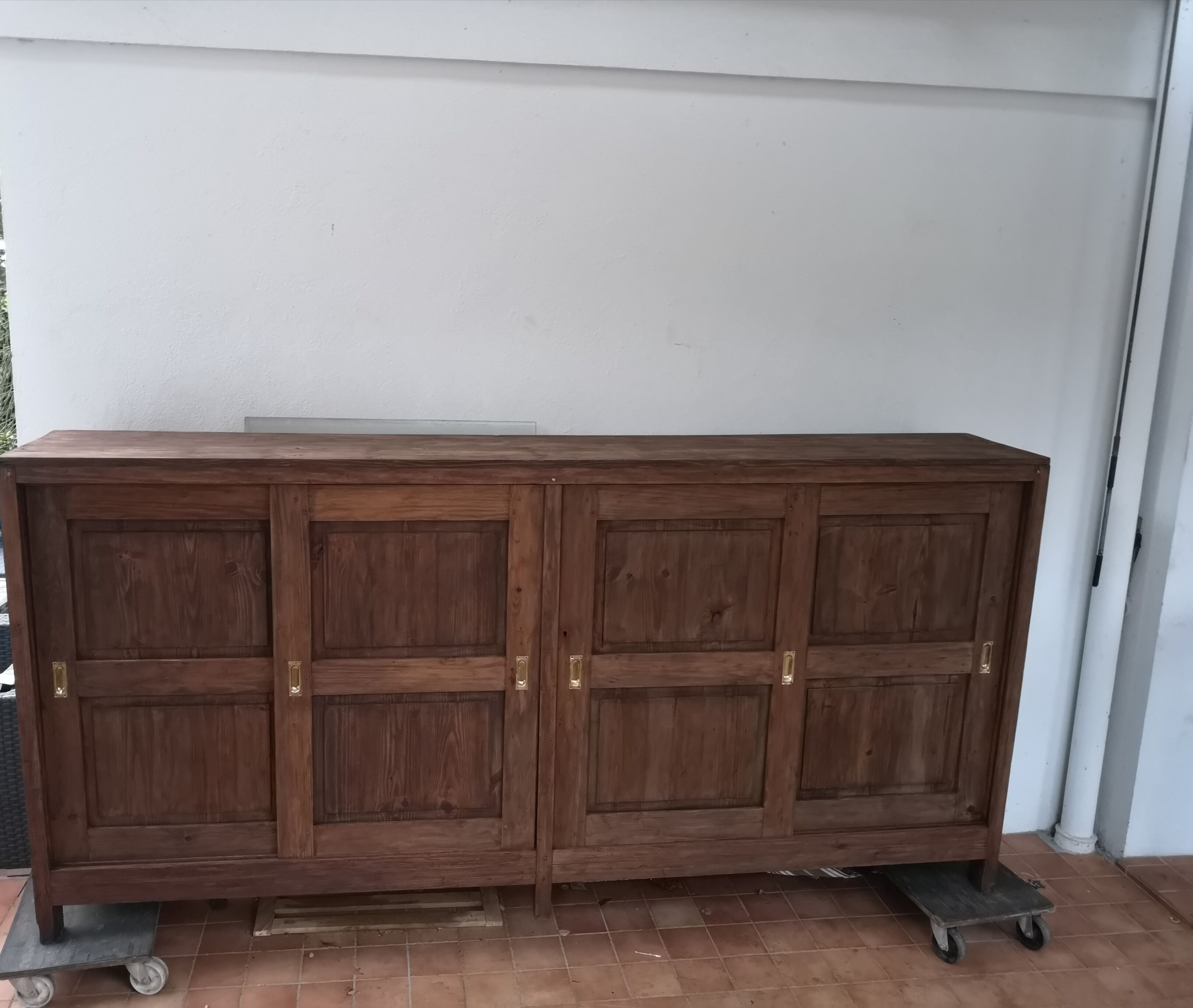 Fir craft furniture with 4 sliding doors