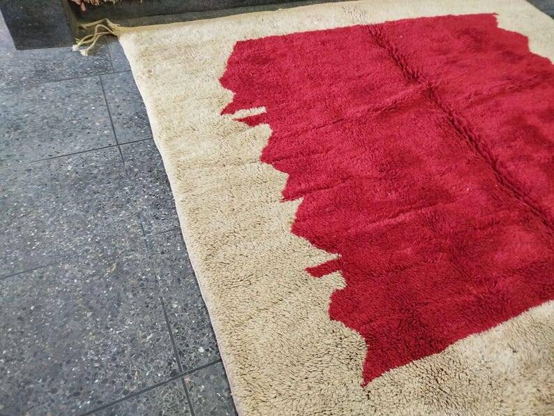 Moroccan Berber rug 300 × 200 cm – ecru, red and brown, graphic pattern