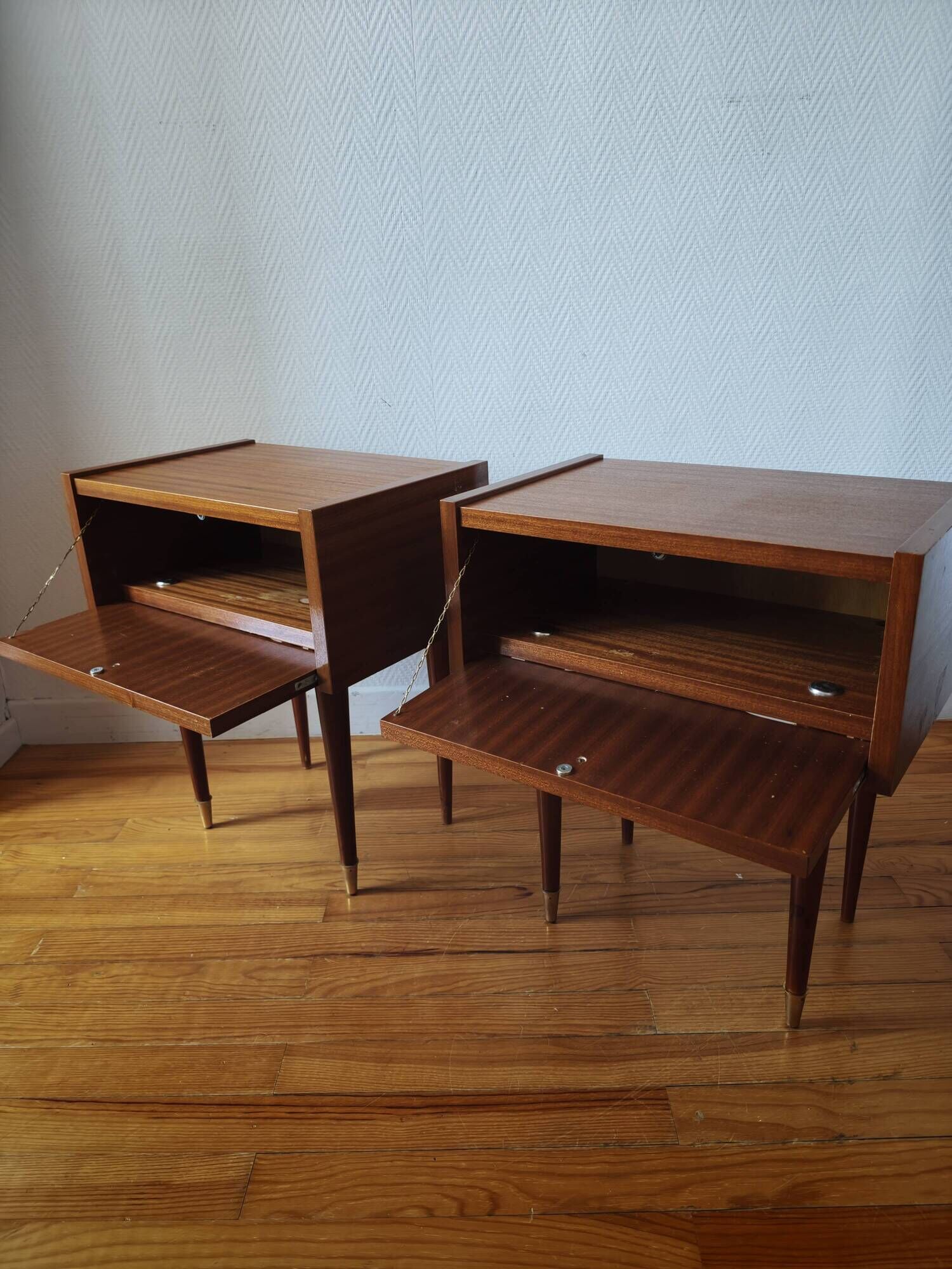 Paire de tables de chevet Mid-Century