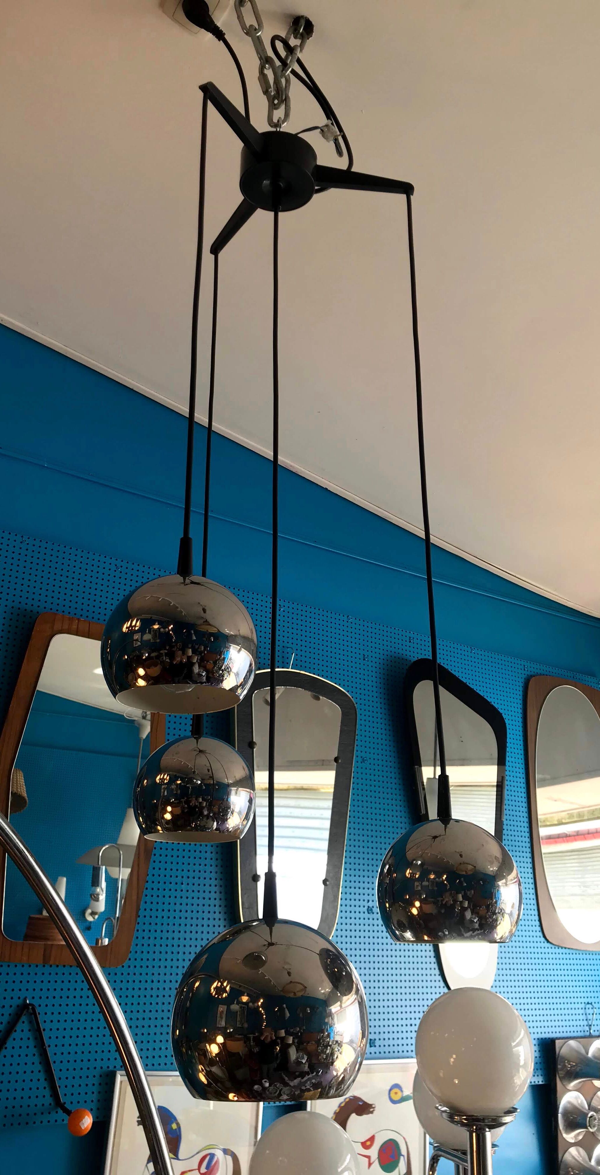 Cascade hanging lamp 70s