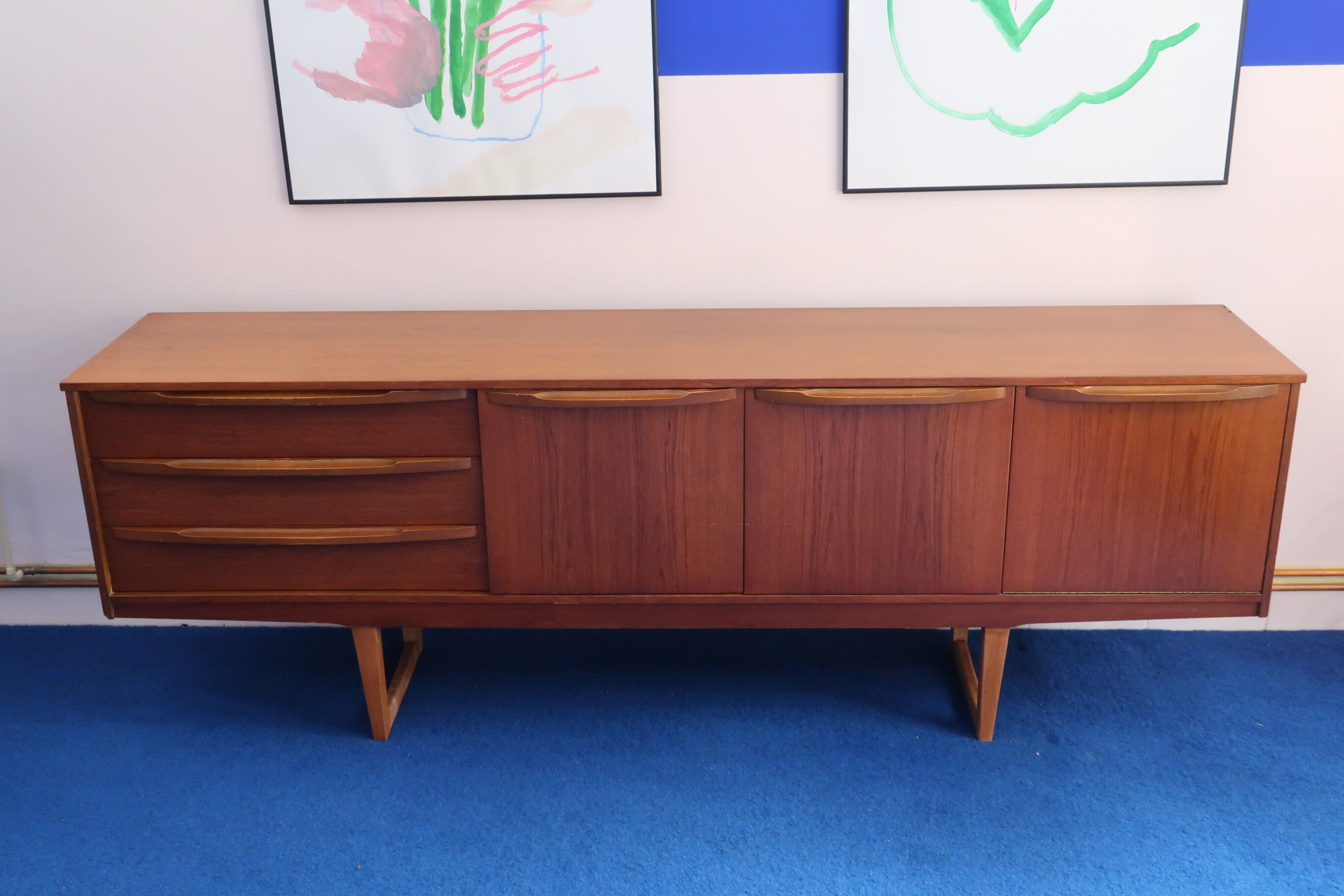 Teak sideboard of the 60s U-shaped base