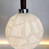 Lampe à suspension vintage, vermoedelijk Peill & Putzler, verre opalin avec relief