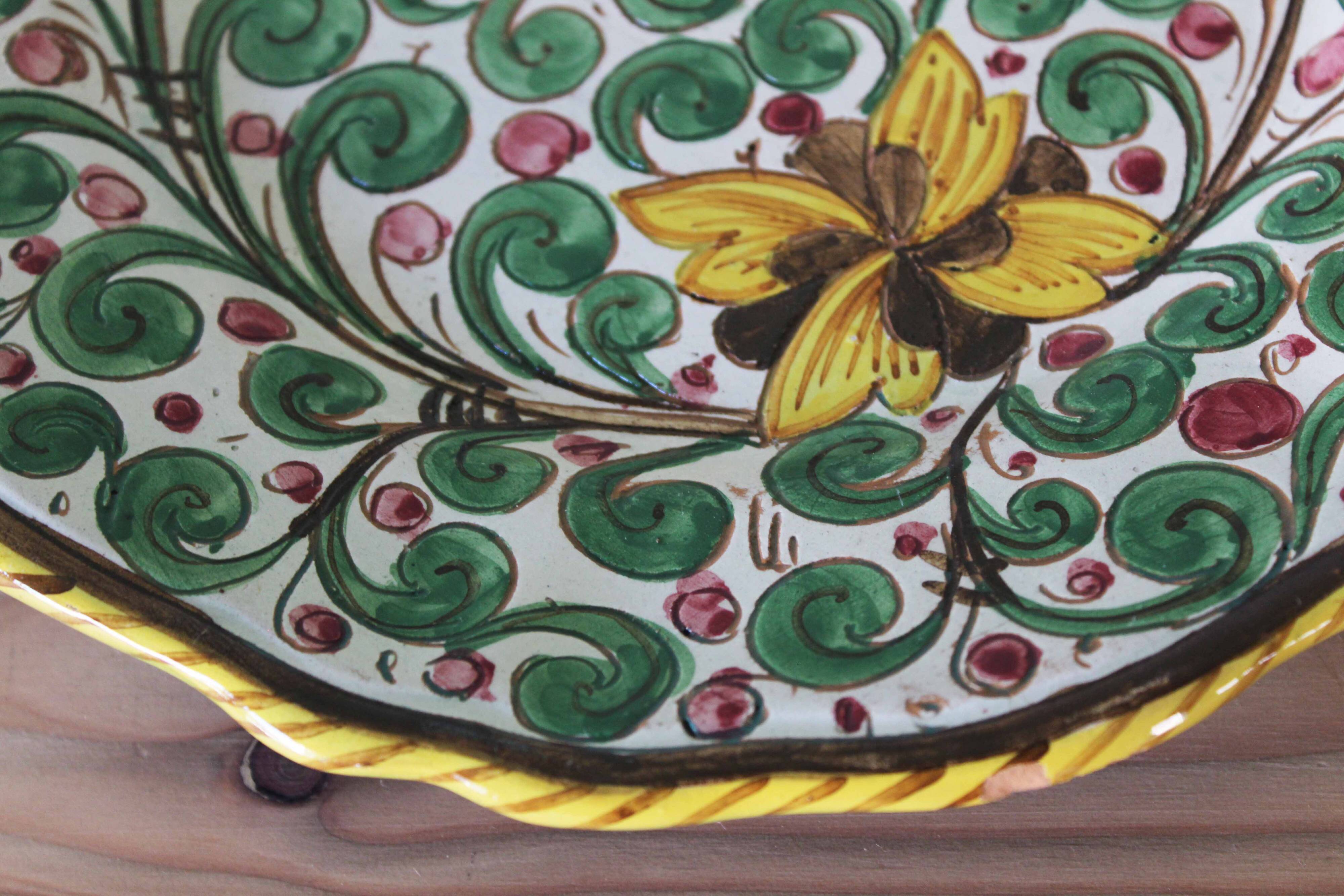 Decorative plate Deruta
