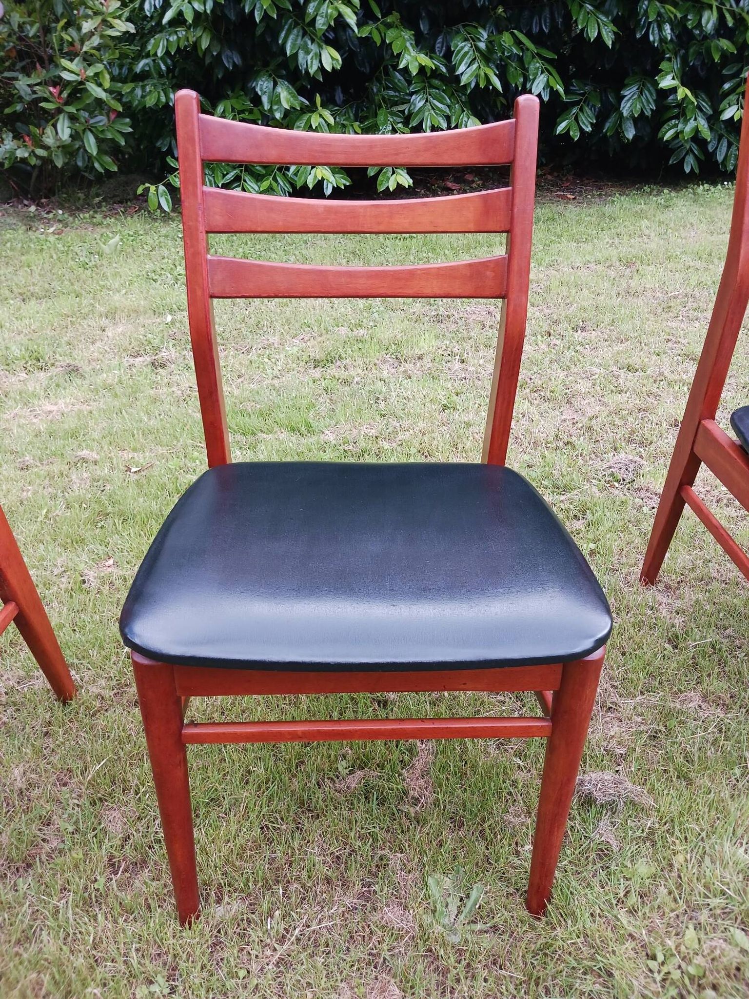 Set of 6 Scandinavian design chairs