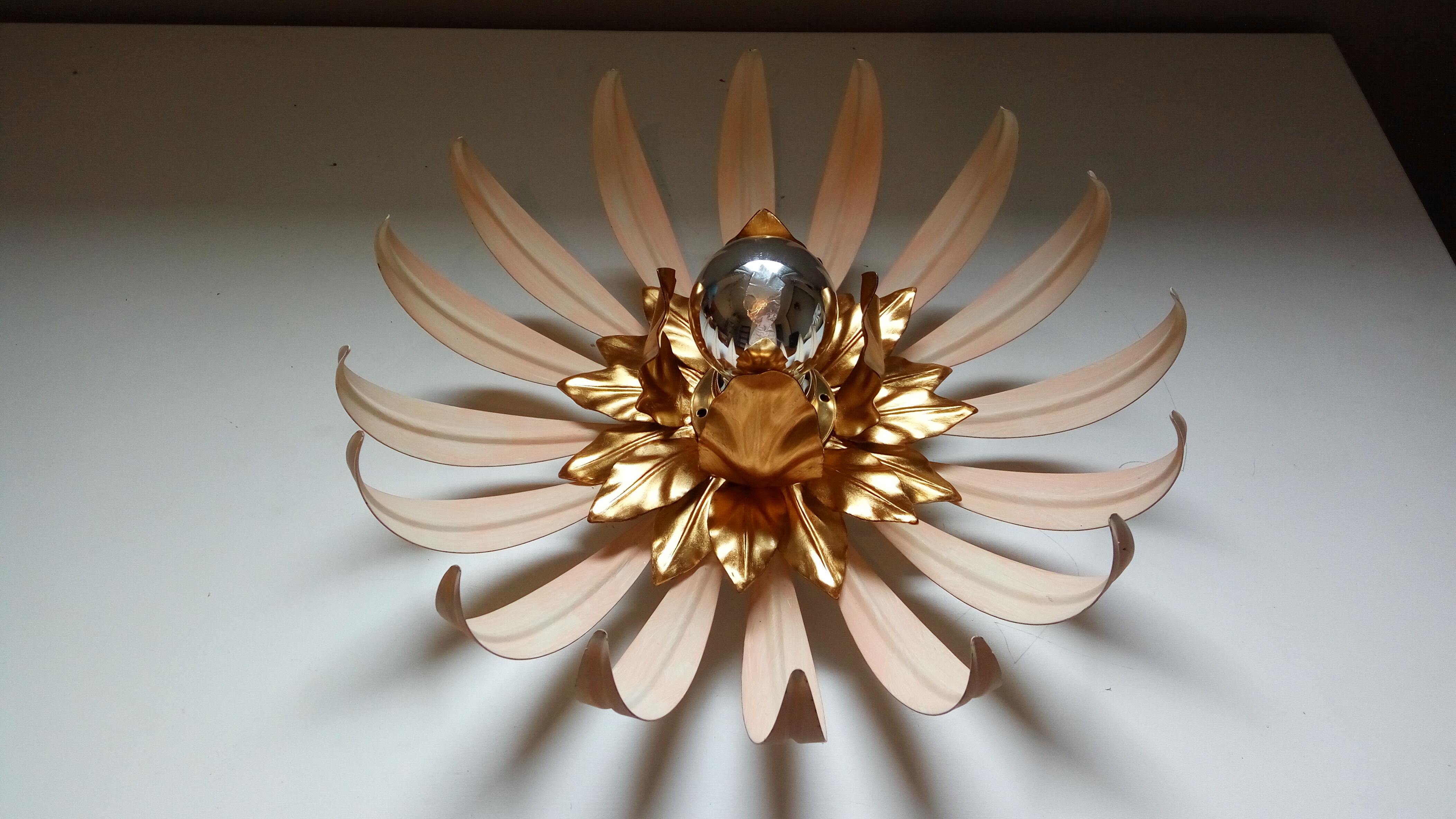 Wall lamp flower vintage